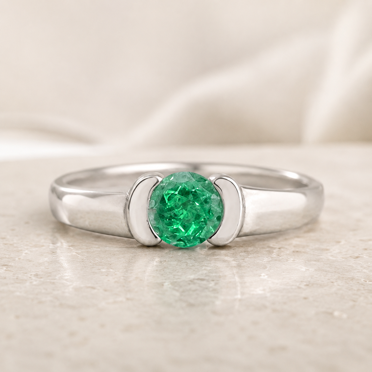 ALMA VERDE — Anillo en Plata Paladio y Esmeralda